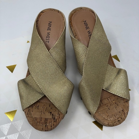 Nine West Metallic Gold Criss Cross Wedges 6 - Picture 1 of 6